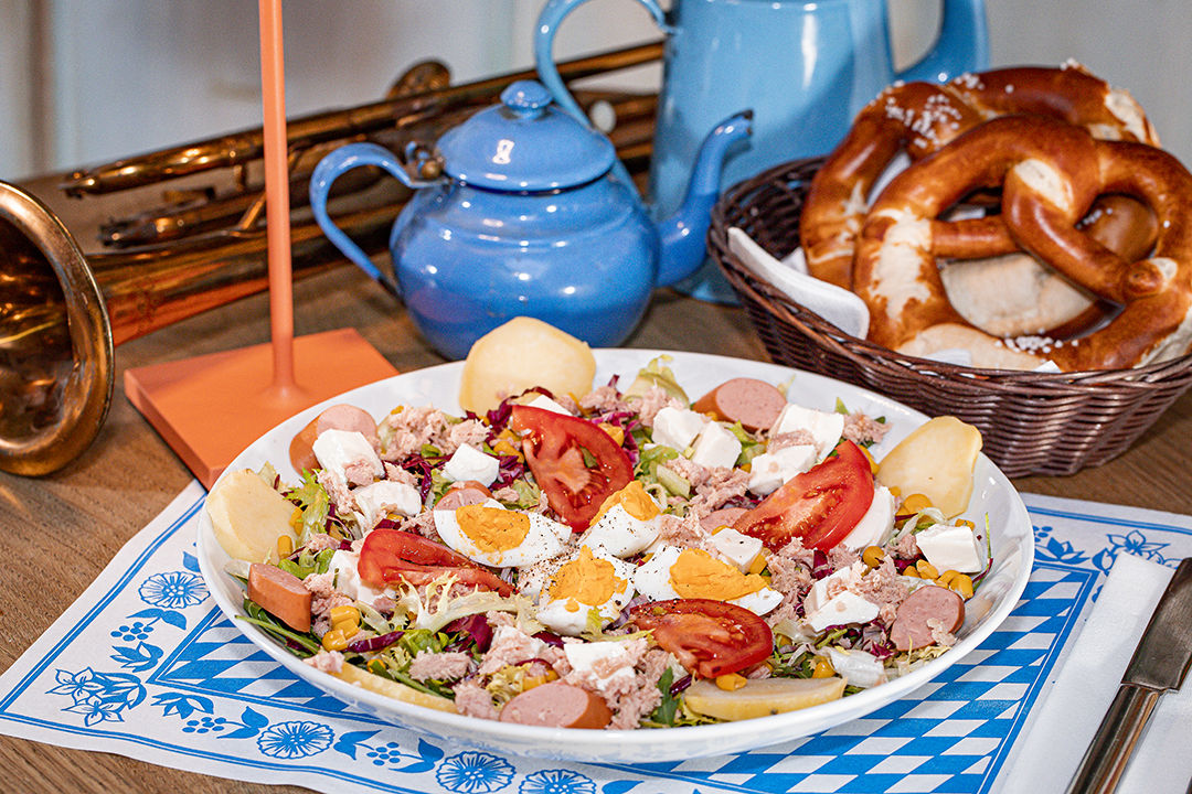 Insalatona golosa / Tempting big salad